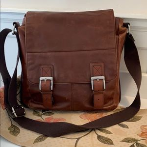 Fossil leather book bag/tote crossbody